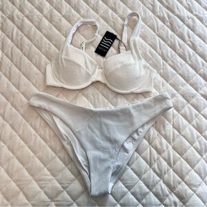 NWT Vetchy Laguna white textured Bikini Set Size Large